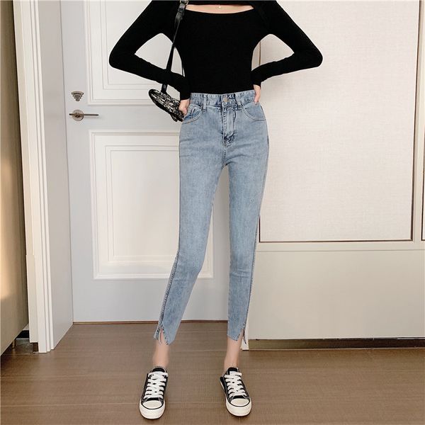 2020 new woman skinny jeans elastic light blue color chic fashion woman denim pencil pants high waist casual street wear jean
2020 new woman skinny jeans elastic light blue color chic fashion woman denim pencil pants high waist casual street wear jean