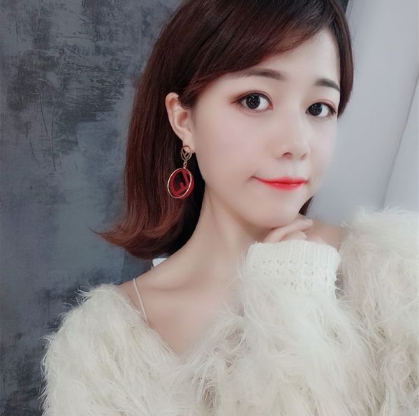 2020 new style fashion letter pearl earrings irregular letter circle earrings, Golden;silver
2020 new style fashion letter pearl earrings irregular letter circle earrings, Golden;silver