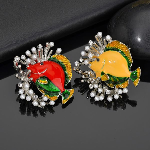 modyle rhinestone tropical fish brooches for women large cute animal brooch party coat jewelry fashion accessories new, Gray
modyle rhinestone tropical fish brooches for women large cute animal brooch party coat jewelry fashion accessories new, Gray
