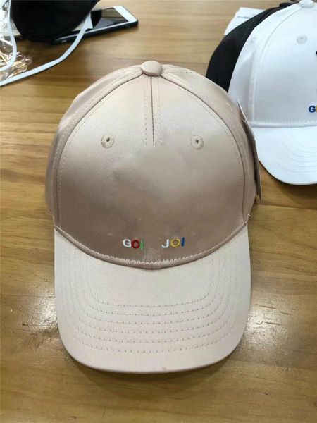 2020 designer baseball caps, ladies sun hats, spring and summer fashion trend color colorful caps recommended ing, Blue;gray
2020 designer baseball caps, ladies sun hats, spring and summer fashion trend color colorful caps recommended ing, Blue;gray