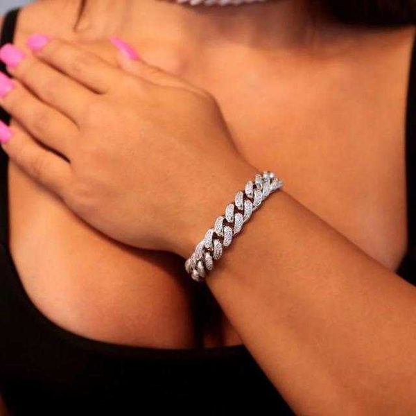 charm bracelets 12mm iced out bling 2 row cz bracelet gold color cuban chain micro pave stones for women men hip hop rock jewelry, Golden;silver
charm bracelets 12mm iced out bling 2 row cz bracelet gold color cuban chain micro pave stones for women men hip hop rock jewelry, Golden;silver