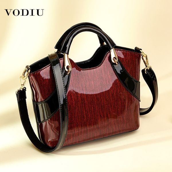 women's handbag, new women's bag in autumn and winter 2019, european and american fashionable patent leather single shoulder bag
women's handbag, new women's bag in autumn and winter 2019, european and american fashionable patent leather single shoulder bag