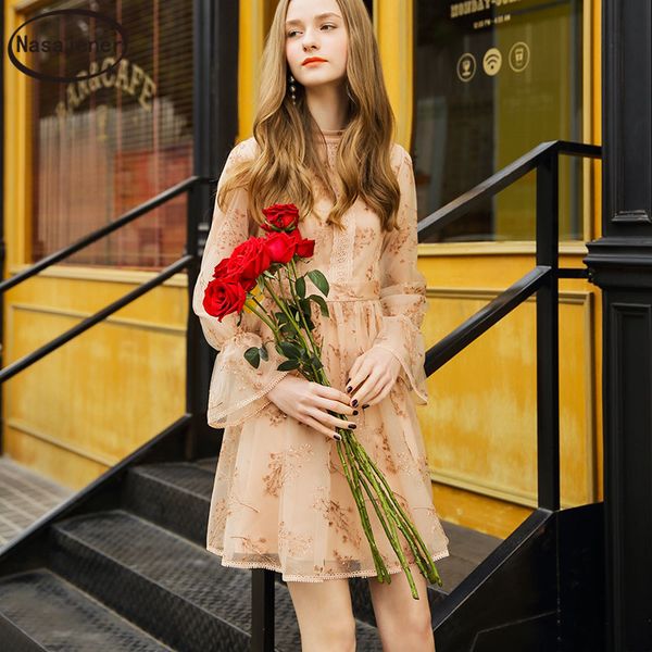 2020 new spring summer women's luxury a line dresses mesh flare sleeve sequined embroidery collect waist slim sweet mini dress, Black;gray
2020 new spring summer women's luxury a line dresses mesh flare sleeve sequined embroidery collect waist slim sweet mini dress, Black;gray