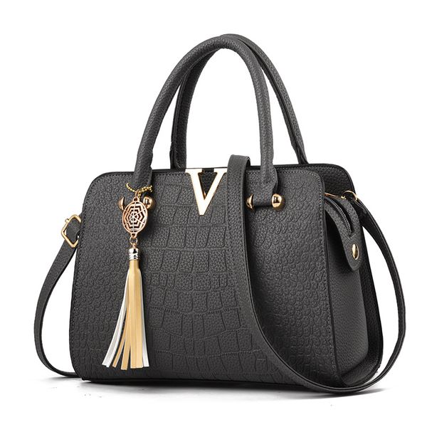 women designer shoulder bag leather chain cross body womens handbag crossbody bag purse black color designer shoulder bag
women designer shoulder bag leather chain cross body womens handbag crossbody bag purse black color designer shoulder bag