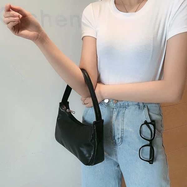 2020 spring and summer new women's armpit bag retro simple mini portable handbag moon-shaped pu shoulder bag women's
2020 spring and summer new women's armpit bag retro simple mini portable handbag moon-shaped pu shoulder bag women's