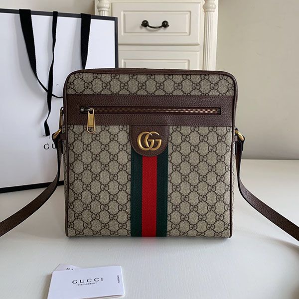 men square bag crossbody classic fashion metal button real leather chain bag luxury crossbody handbags purses bags with box
men square bag crossbody classic fashion metal button real leather chain bag luxury crossbody handbags purses bags with box