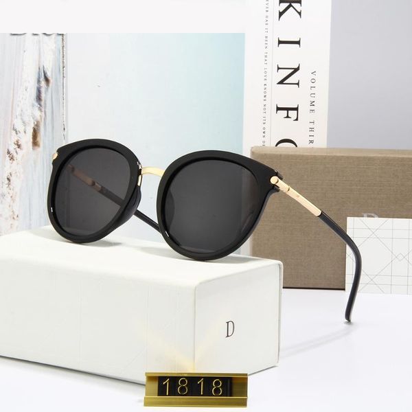 2020 round cat eye sunglasses lady new technology luxury lady retro classic brand designer polarized glasses black coated, White;black
2020 round cat eye sunglasses lady new technology luxury lady retro classic brand designer polarized glasses black coated, White;black