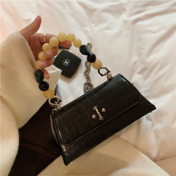 retro rivet messenger small square bag 2020 spring new simple acrylic beading handbags women purse and handbags
retro rivet messenger small square bag 2020 spring new simple acrylic beading handbags women purse and handbags