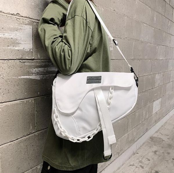 2020 waterproof nylon oversize waist bag man chest bag women shoulder bags large capacity saddle bag
2020 waterproof nylon oversize waist bag man chest bag women shoulder bags large capacity saddle bag