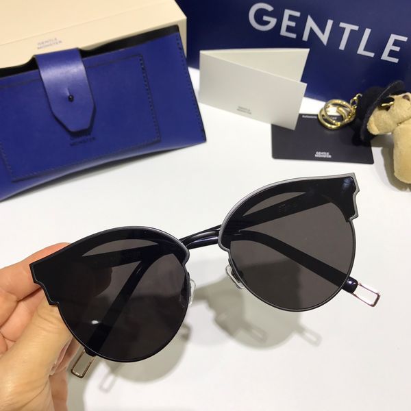 2018 new korean fashion v brand gm sign of two monster sunglasses luxury women's men sunglasses ocean lens with black case, White;black
2018 new korean fashion v brand gm sign of two monster sunglasses luxury women's men sunglasses ocean lens with black case, White;black