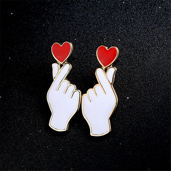 fashion woman jewelry young girl heart stud earrings gestures than heart stud earrings fashion smaller for women, Golden;silver
fashion woman jewelry young girl heart stud earrings gestures than heart stud earrings fashion smaller for women, Golden;silver