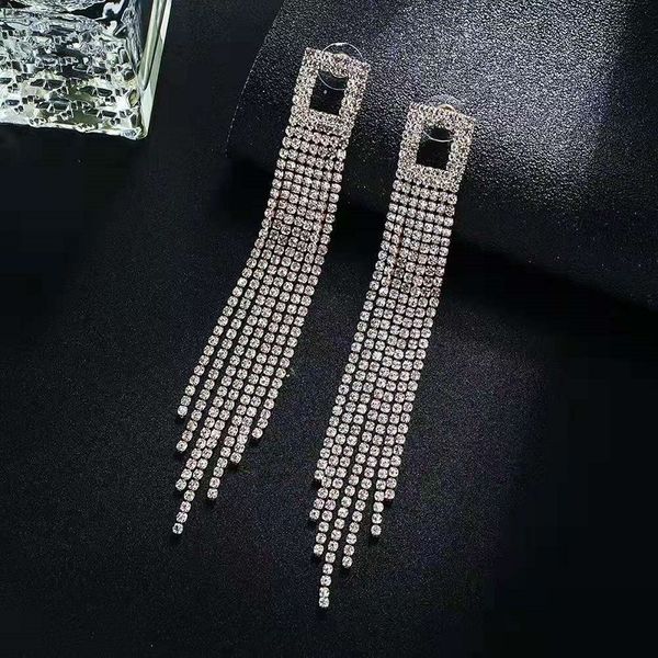 iced out tassel bridal wedding dangle earrings for women luxury designer colorful bling diamond danling earring engagement dinner jewelry, Silver
iced out tassel bridal wedding dangle earrings for women luxury designer colorful bling diamond danling earring engagement dinner jewelry, Silver
