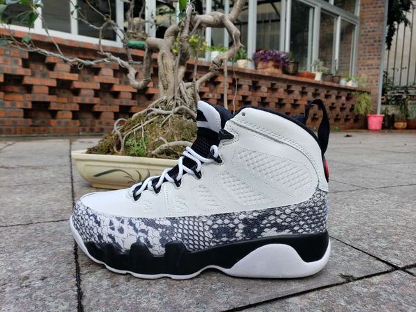 2019 new arrival 9s black snake skin white snake skin leather outdoor shoes men sneakers size 40-47
2019 new arrival 9s black snake skin white snake skin leather outdoor shoes men sneakers size 40-47