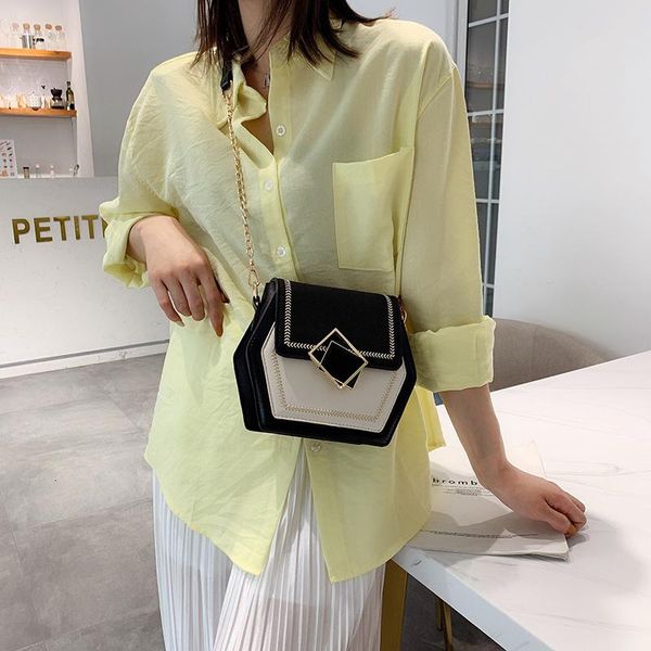 designer-fashion pu leather crossbody bags for women 2019 small shoulder messenger bags lock designer female travel handbags
designer-fashion pu leather crossbody bags for women 2019 small shoulder messenger bags lock designer female travel handbags