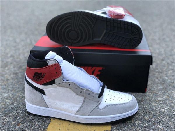 new arrival authentic air 1 high og white/black light smoke grey-varsity red men basketball shoes sports sneakers with original box
new arrival authentic air 1 high og white/black light smoke grey-varsity red men basketball shoes sports sneakers with original box