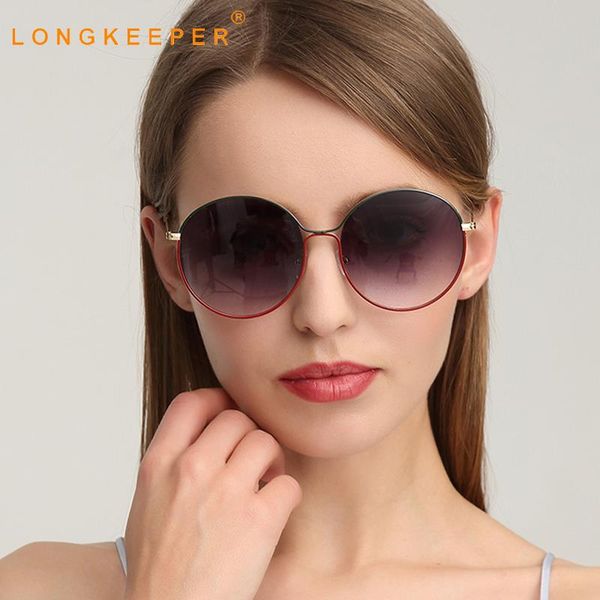 luxury round sunglasses women brand design retro oversized sun glasses female fashion metal eyewear uv400 oculos feminino, White;black
luxury round sunglasses women brand design retro oversized sun glasses female fashion metal eyewear uv400 oculos feminino, White;black