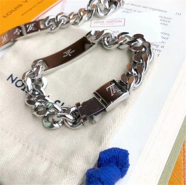 with box luxurious chain bracelet club hip hop jewelry women and men stars bracelets stainless steel l̴v designer gift 351, Black
with box luxurious chain bracelet club hip hop jewelry women and men stars bracelets stainless steel l̴v designer gift 351, Black