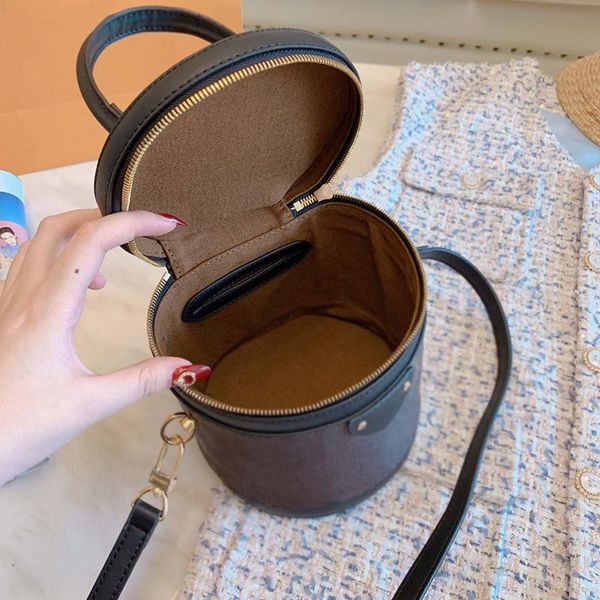 designer handbags purses new brand l0g0 women designer handbags leather fashion cosmetic case bucket
designer handbags purses new brand l0g0 women designer handbags leather fashion cosmetic case bucket