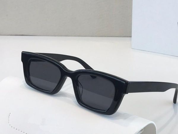 jennie designer sunglasses for women fashion designer uv protection lens square full frame gold color plated frame come with package, White;black
jennie designer sunglasses for women fashion designer uv protection lens square full frame gold color plated frame come with package, White;black