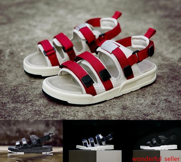 wholesale new fashion causal slide sandals men women triple black white red blue classic fashion flat shoes sneaker eur 36-45
wholesale new fashion causal slide sandals men women triple black white red blue classic fashion flat shoes sneaker eur 36-45