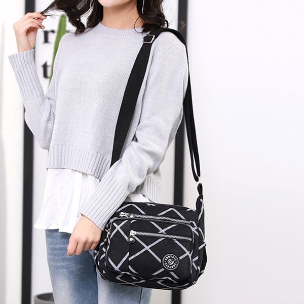 2019 women nylon shoulder bag versatile solid messenger bag ladies waterproof crossbody bags bolsa feminina #t07
2019 women nylon shoulder bag versatile solid messenger bag ladies waterproof crossbody bags bolsa feminina #t07