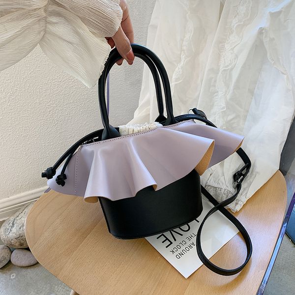 2020 new shoulder bag women's casual fashion korean lace bucket bag handbag lady messenger
2020 new shoulder bag women's casual fashion korean lace bucket bag handbag lady messenger