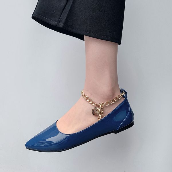 fashion party dress womens shoes flats red blue black patent pointed toe ankle chains desin flat ladies shoes sprin
fashion party dress womens shoes flats red blue black patent pointed toe ankle chains desin flat ladies shoes sprin