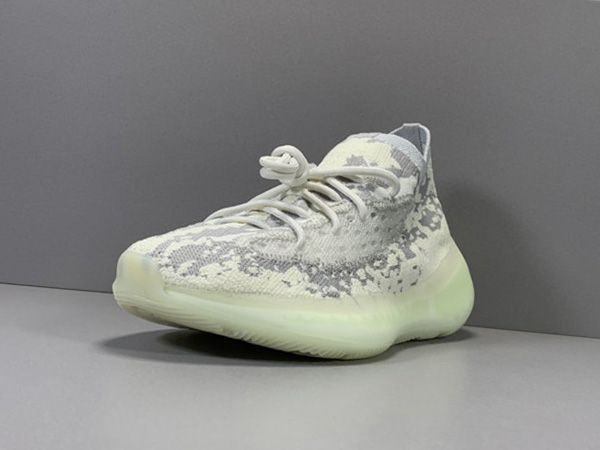2020 kanye west 380 v3 alien runner casual sports running shoes desinger training sneakers size 36-46
2020 kanye west 380 v3 alien runner casual sports running shoes desinger training sneakers size 36-46