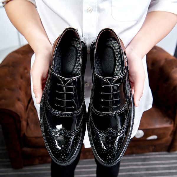 british fashion men fashion party banquet dress soft patent leather shoes carved bullock oxfords shoe brogue sneakers zapatos, Black
british fashion men fashion party banquet dress soft patent leather shoes carved bullock oxfords shoe brogue sneakers zapatos, Black