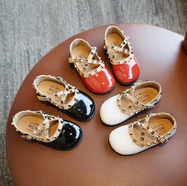 children casual shoes girls flat heel princess dance sandals kids shoes glitter leather fashion girls party dress wedding, Black;grey
children casual shoes girls flat heel princess dance sandals kids shoes glitter leather fashion girls party dress wedding, Black;grey