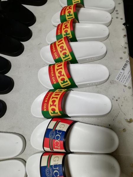 поледний 2020 дизайнеѬ гоѬий конѬђиѬђе аме модне апоки дл мђжин и жен Black
поледний 2020 дизайнеѬ гоѬий конѬђиѬђе аме модне апоки дл мђжин и жен Black