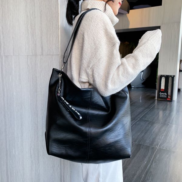корейский повседневная big bag 2019 новый мягкий pu твердые сумка регулируемые ремни messenger network hot red сумки
корейский повседневная big bag 2019 новый мягкий pu твердые сумка регулируемые ремни messenger network hot red сумки