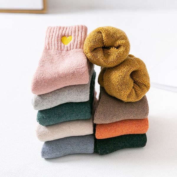5 pairs winter thick merino boots women socks running thicken snow ski socks heated floor warm sports 2019 new dropshipping, Black
5 pairs winter thick merino boots women socks running thicken snow ski socks heated floor warm sports 2019 new dropshipping, Black