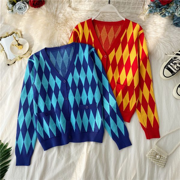 spring and autumn women's clothes new color matching jacquard rhombus knitted cardigan, White
spring and autumn women's clothes new color matching jacquard rhombus knitted cardigan, White