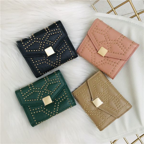 2019 fashion women genuine leather bag cowhide rivets wallet card money holder clutch purse short wallets, Red;black
2019 fashion women genuine leather bag cowhide rivets wallet card money holder clutch purse short wallets, Red;black