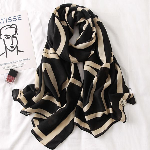 new type of shawl women's spring and autumn fashion foreign air cotton comfortable scarf decoration shawl silk scarf, Blue;gray
new type of shawl women's spring and autumn fashion foreign air cotton comfortable scarf decoration shawl silk scarf, Blue;gray