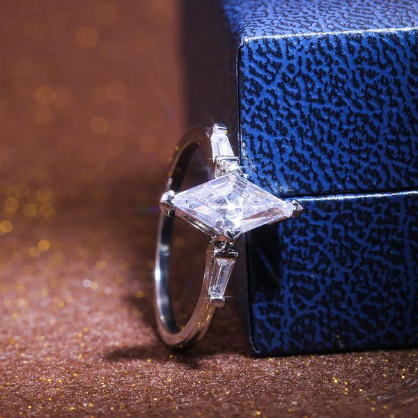 simple chic horse-eye zircon ring copper-plated silver ring party jewelry for women wedding party bijoux anillos gifts, Slivery;golden
simple chic horse-eye zircon ring copper-plated silver ring party jewelry for women wedding party bijoux anillos gifts, Slivery;golden