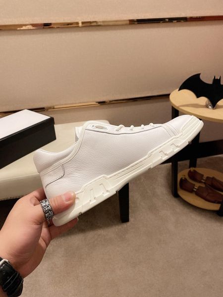2020w4 fashion casual shoes men shoes comfortable breathable sports luxury shoes original box packaging zapatos hombre, Black
2020w4 fashion casual shoes men shoes comfortable breathable sports luxury shoes original box packaging zapatos hombre, Black