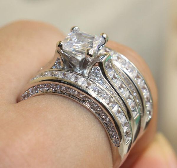 vintage diamond three-in-one engagement wedding ring set women wedding anniversary day gift never fade, Slivery;golden
vintage diamond three-in-one engagement wedding ring set women wedding anniversary day gift never fade, Slivery;golden
