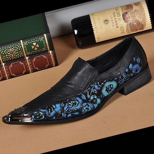 leather man pointed black printed personality men's shoes british nightclub hair stylist small banquet tide shoes
leather man pointed black printed personality men's shoes british nightclub hair stylist small banquet tide shoes