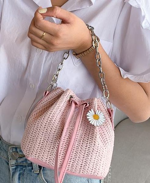 mini bag female 2020 popular new wave fashion small daisy chain bucket clutch shoulder messenger bag new arrival
mini bag female 2020 popular new wave fashion small daisy chain bucket clutch shoulder messenger bag new arrival