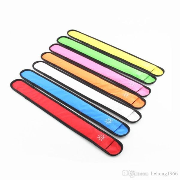 новизна спорт slap ремешок мода флэш-nylon светодиодные armband светящиеся в темноте браслет весёлый 6 5gt bb
новизна спорт slap ремешок мода флэш-nylon светодиодные armband светящиеся в темноте браслет весёлый 6 5gt bb