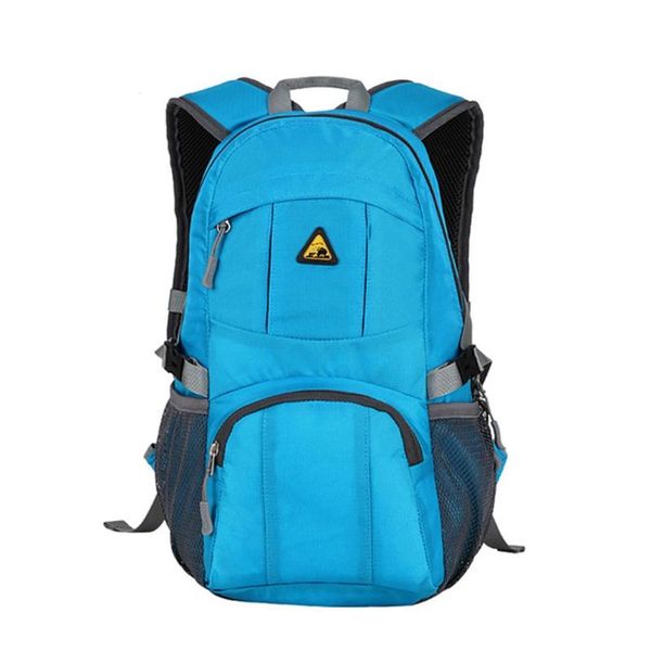 universal breathable mountaineering backpack lightweight casual bag great for riding camping hiking backpacking
universal breathable mountaineering backpack lightweight casual bag great for riding camping hiking backpacking