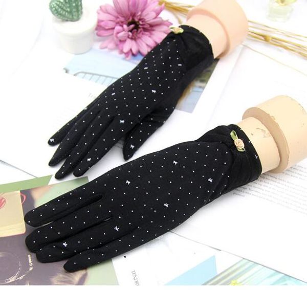 women' spring summer uv protection sunscreen cotton print driving gloves summer slip-proof breathable touch screen glove r858, Blue;gray
women' spring summer uv protection sunscreen cotton print driving gloves summer slip-proof breathable touch screen glove r858, Blue;gray