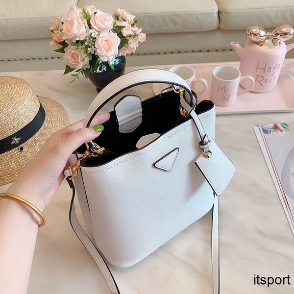 классический марка сумки плеча ковш сумка цветок печати crossbody сумка кошелек женщин конструктора кожаные сумки
классический марка сумки плеча ковш сумка цветок печати crossbody сумка кошелек женщин конструктора кожаные сумки