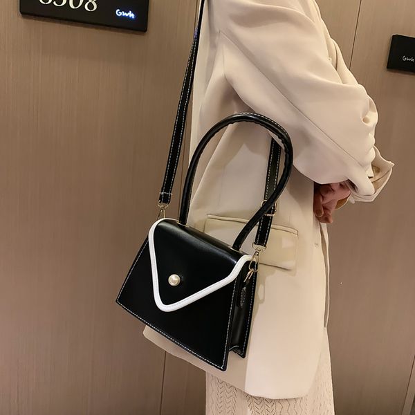 women retro bag 2019 new arrival simple handbag fashion portable small square bag shoulder slung chain 30h
women retro bag 2019 new arrival simple handbag fashion portable small square bag shoulder slung chain 30h