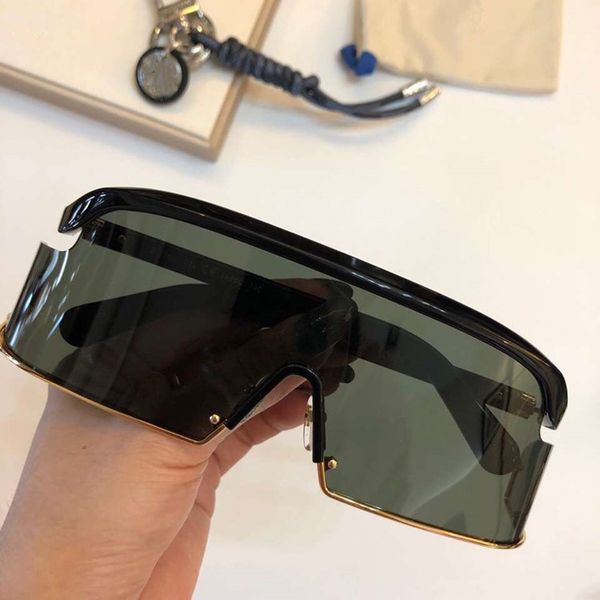 2020 superb ale l- z1158 model style integrated sunglasses goggles uv400 stylish plank+metal style cool sunglasses fullset case
2020 superb ale l- z1158 model style integrated sunglasses goggles uv400 stylish plank+metal style cool sunglasses fullset case