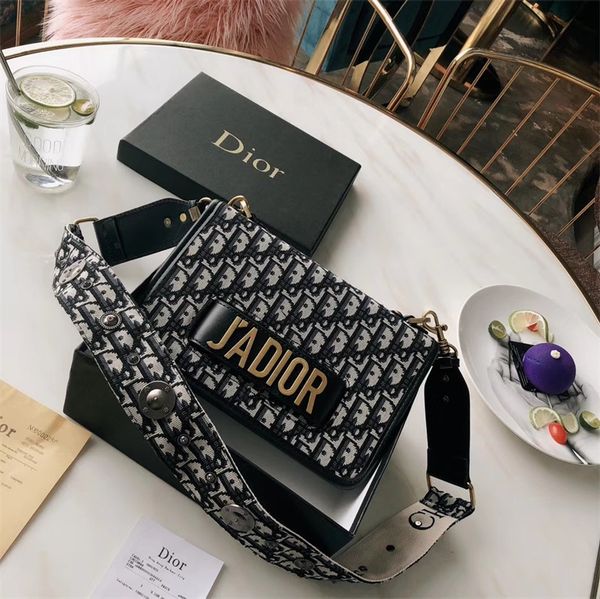 2019 new women 039 de igner luxury black brand houlder bag 25cm di 039 or ladie handbag lady cro body bag no box
2019 new women 039 de igner luxury black brand houlder bag 25cm di 039 or ladie handbag lady cro body bag no box