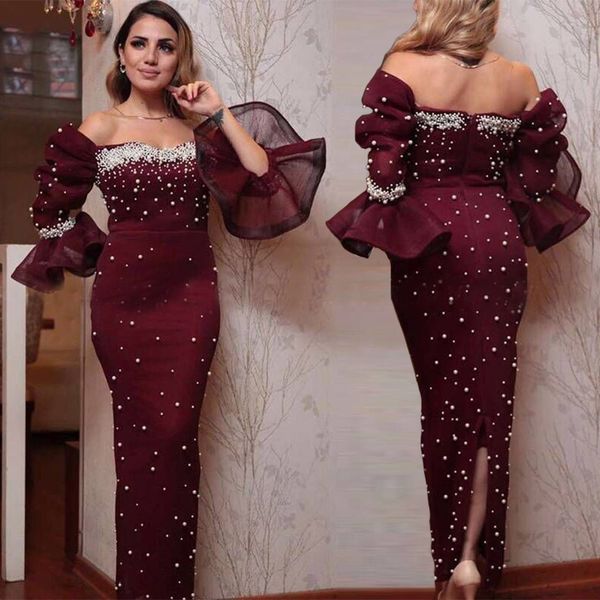 2020 crimson mermaid evening dresses sweetheart long sleeves lace appliqued beaded prom gown backless custom made party gown, Black;red
2020 crimson mermaid evening dresses sweetheart long sleeves lace appliqued beaded prom gown backless custom made party gown, Black;red