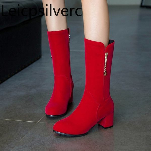 autumn and winter new fashion round head zipper metal decoration thick heel mid heel middle tube women's boots plus size 32-45, Black
autumn and winter new fashion round head zipper metal decoration thick heel mid heel middle tube women's boots plus size 32-45, Black